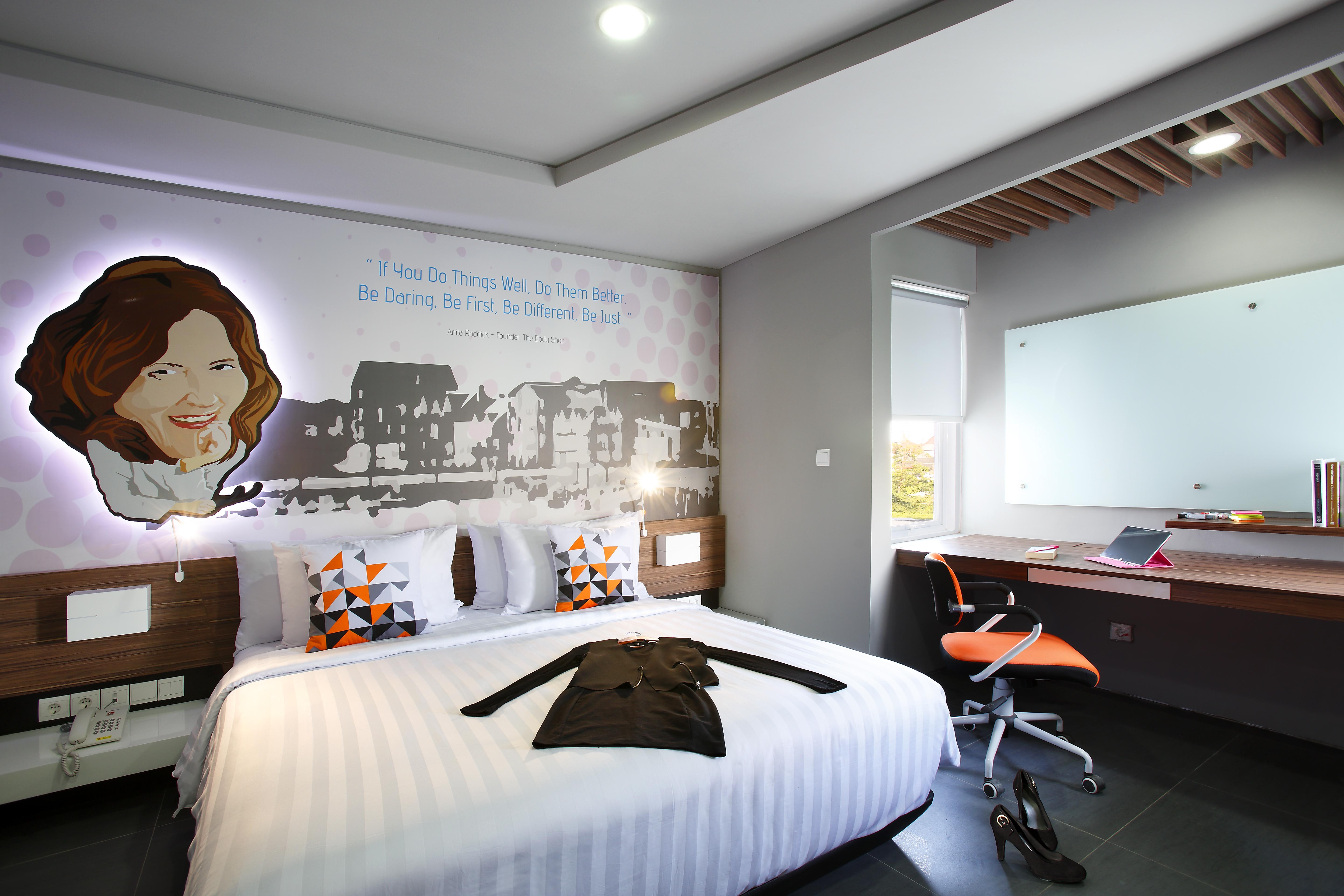 Berry Biz Hotel Seminyak  Bagian luar foto