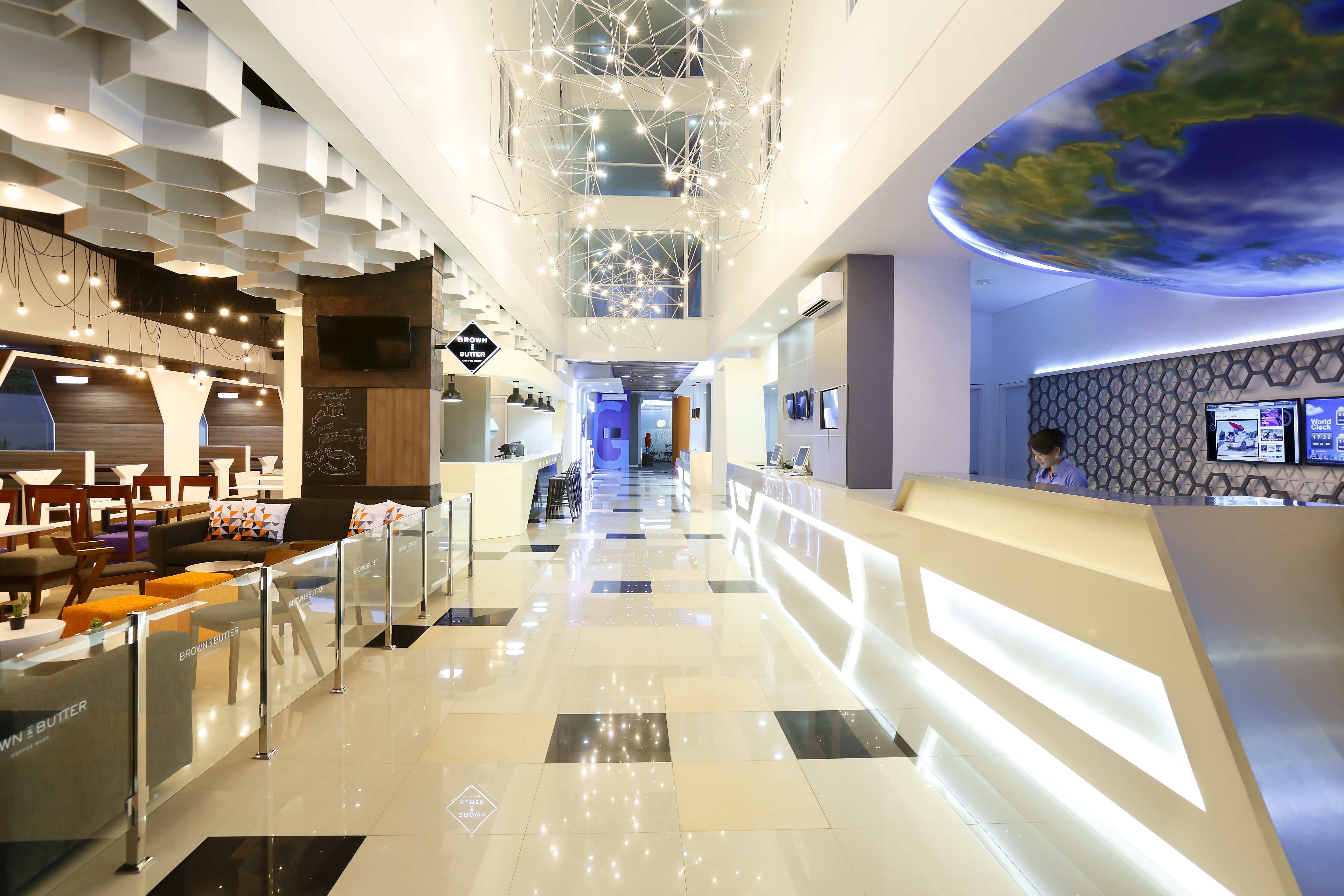 Berry Biz Hotel Seminyak  Bagian luar foto